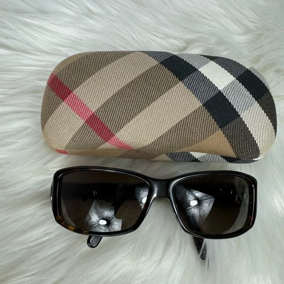 Burberry | Accessories | Designer Black Sunglasses With  display picture 2